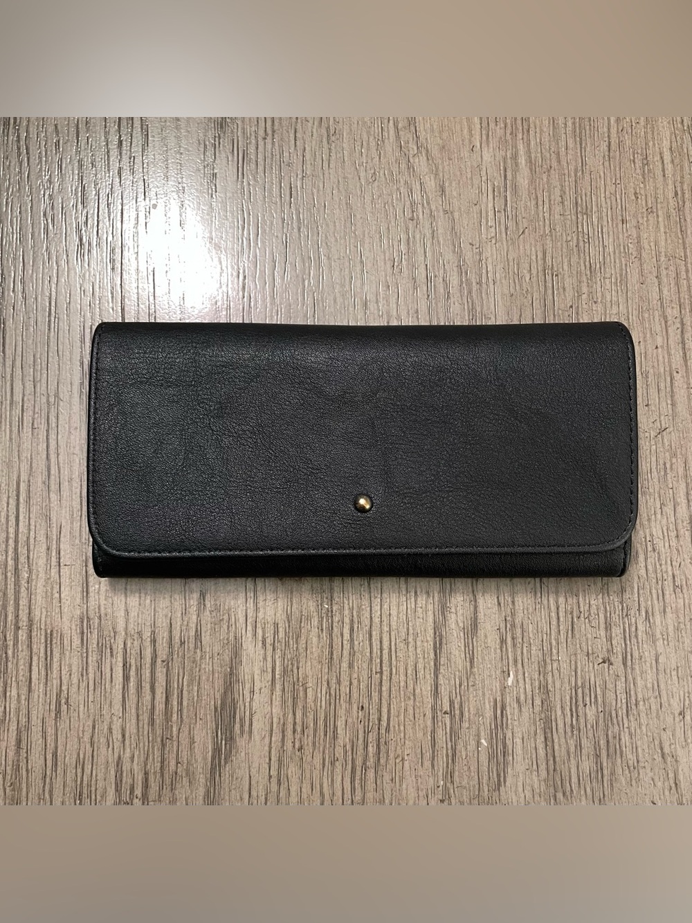 Universal Thread women’s black wallet, like new-never used. NWOT